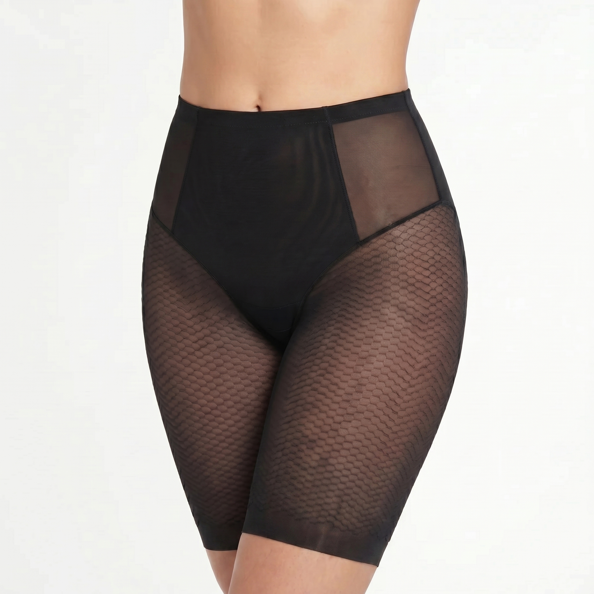 Culotte sculptante anti-cellulite noire Maison Louise, vue de face